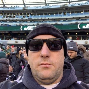 Meet your Posher, Stephen